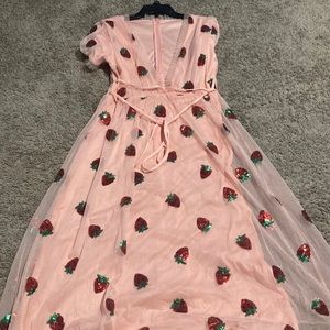 Pink strawberry medium sized long dress to ankles